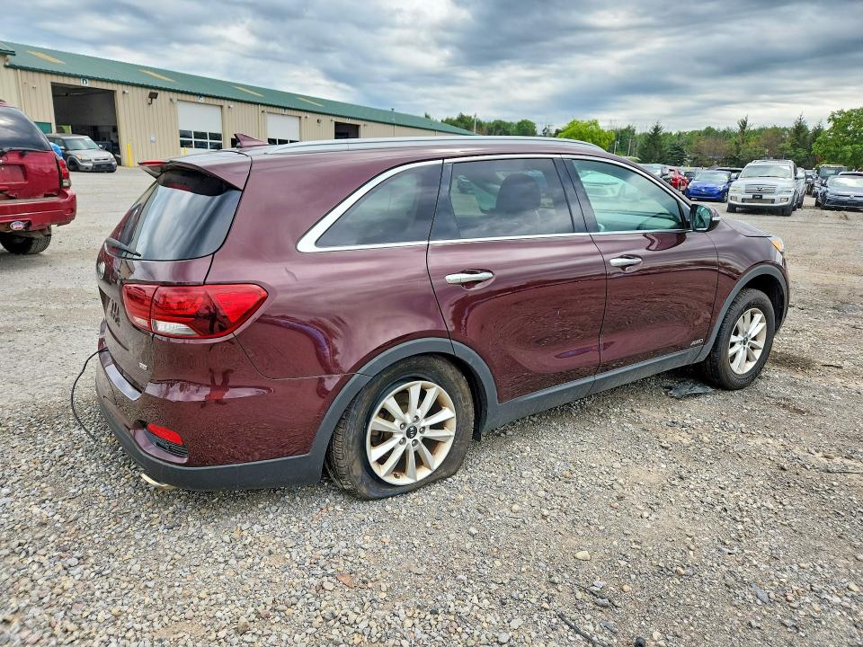 2019 Kia Sorento მანქანა იყიდება აუქციონზე, vin: 5XYPGDA3XKG560020, აუქციონის ნომერი: 63714466
