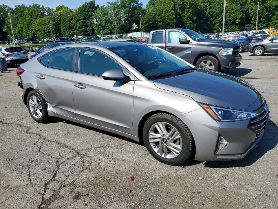 2020 Hyundai Elantra მანქანა იყიდება აუქციონზე, vin: KMHD84LF0LU106913, აუქციონის ნომერი: 65077196