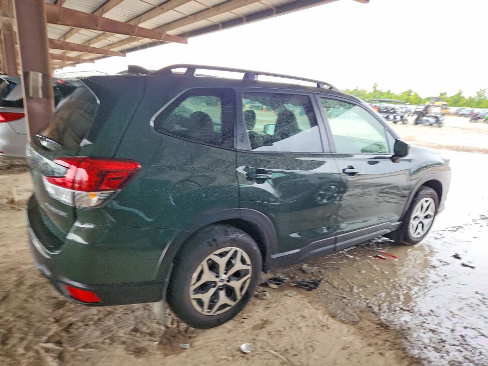 Продажа на аукционе авто 2022 Subaru Forester, vin: JF2SKAEC8NH467902, номер лота: 63572346