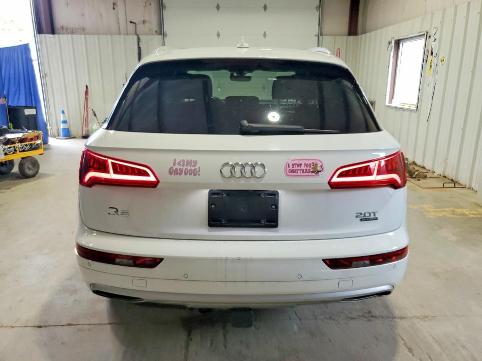 64142986 :رقم المزاد ، WA1CNAFY5J2151823 vin ، 2018 Audi Q5 مزاد بيع