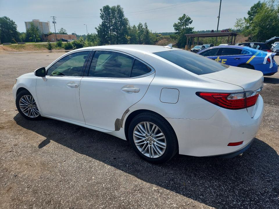 65015076 :رقم المزاد ، JTHBK1GG8D2056773 vin ، 2013 Lexus Es مزاد بيع