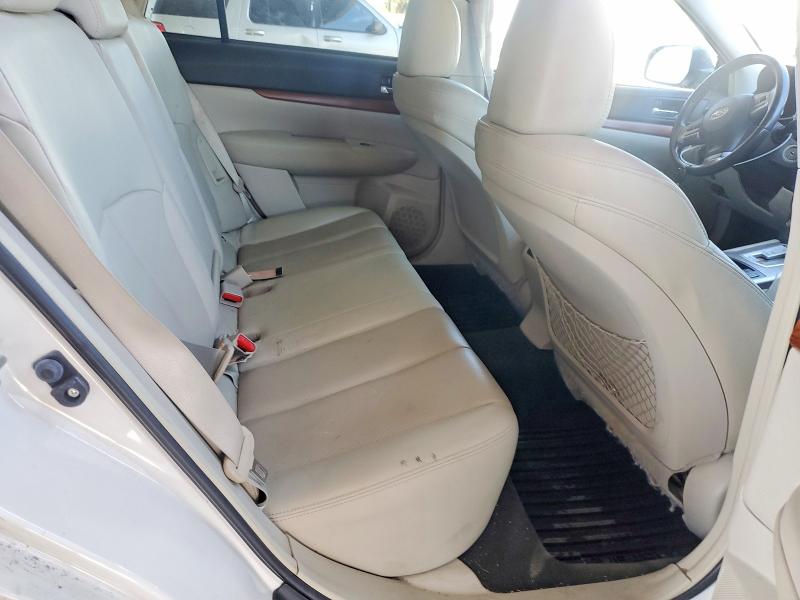 2014 Subaru Outback მანქანა იყიდება აუქციონზე, vin: 4S4BRBLC8E3308731, აუქციონის ნომერი: 63873176