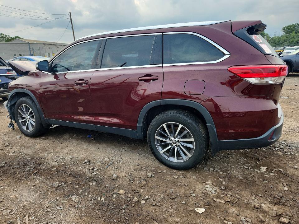 2019 Toyota Highlander მანქანა იყიდება აუქციონზე, vin: 5TDJZRFH1KS705529, აუქციონის ნომერი: 64332636