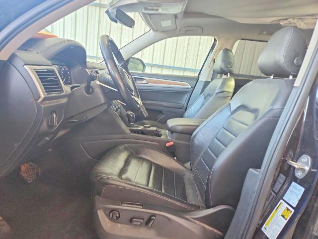58778136 :رقم المزاد ، 1V2NR2CA6JC545890 vin ، 2018 Volkswagen Atlas مزاد بيع
