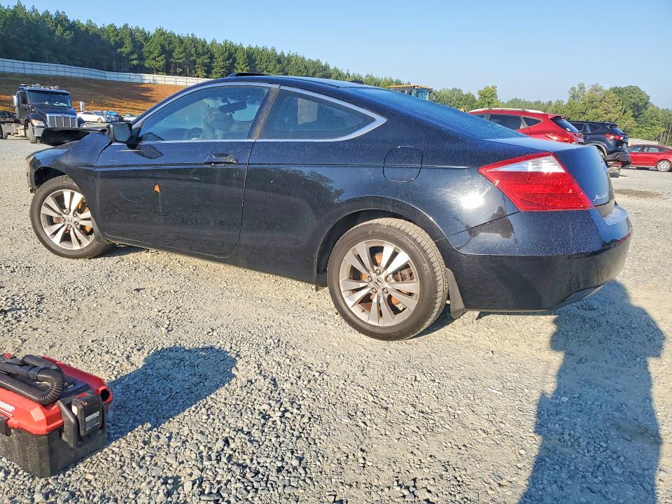 67075516 :رقم المزاد ، 1HGCS1B89AA007915 vin ، 2010 Honda Accord مزاد بيع