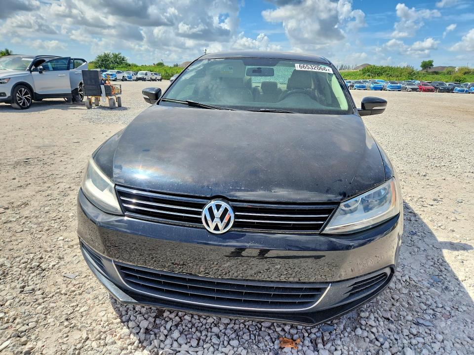66532066 :رقم المزاد ، 3VWDX7AJ8DM396529 vin ، 2013 Volkswagen Jetta مزاد بيع