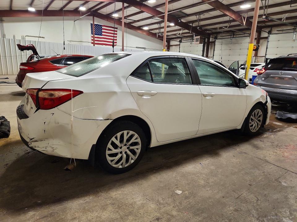 Aukcja sprzedaży 2018 Toyota Corolla, vin: 2T1BURHE8JC058088, numer aukcji: 65279136