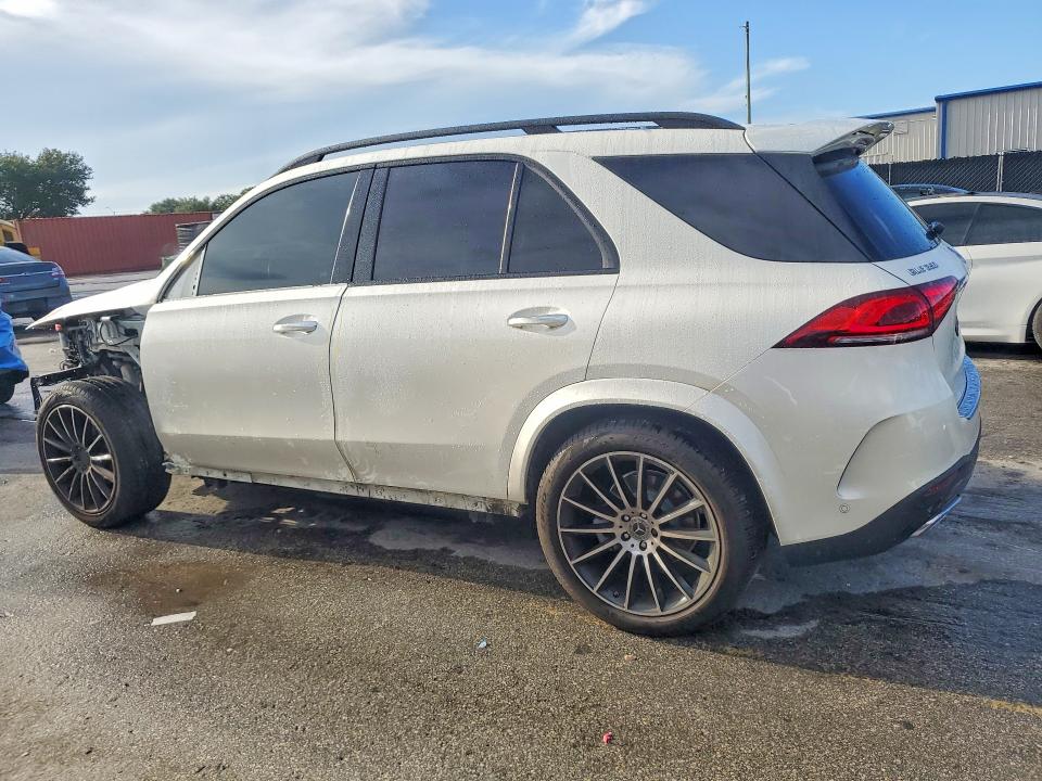 Продаж на аукціоні авто 2022 Mercedes-benz Gle, vin: 4JGFB4KB8NA670371, номер лоту: 64100106