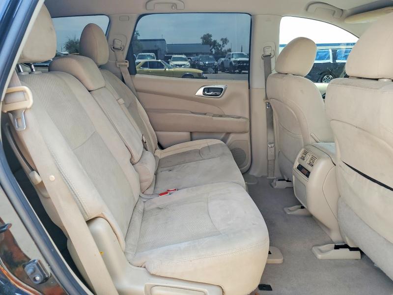 64231166 :رقم المزاد ، 5N1AR2MN6FC677679 vin ، 2015 Nissan Pathfinder مزاد بيع