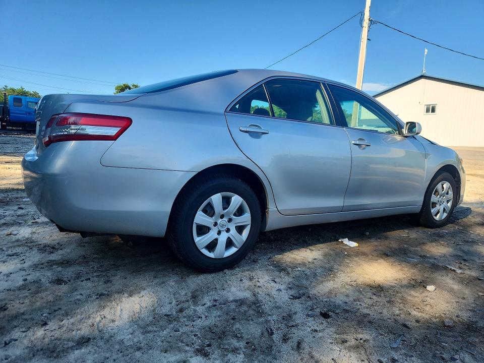 2011 Toyota Camry მანქანა იყიდება აუქციონზე, vin: 4T4BF3EKXBR100543, აუქციონის ნომერი: 63725516