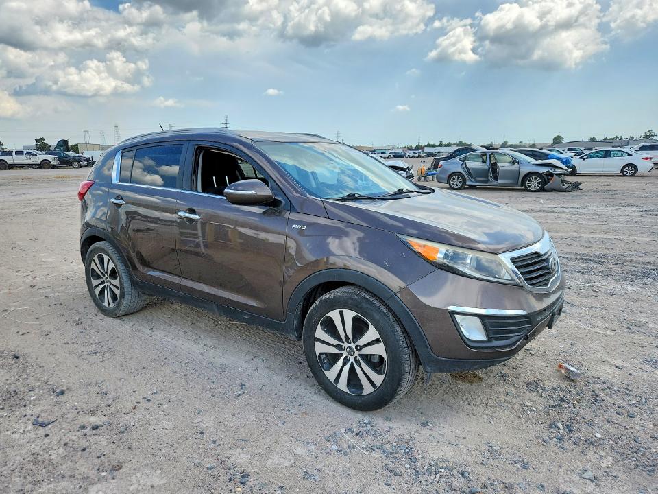 66893526 :رقم المزاد ، KNDPCCA21D7372421 vin ، 2013 Kia Sportage مزاد بيع