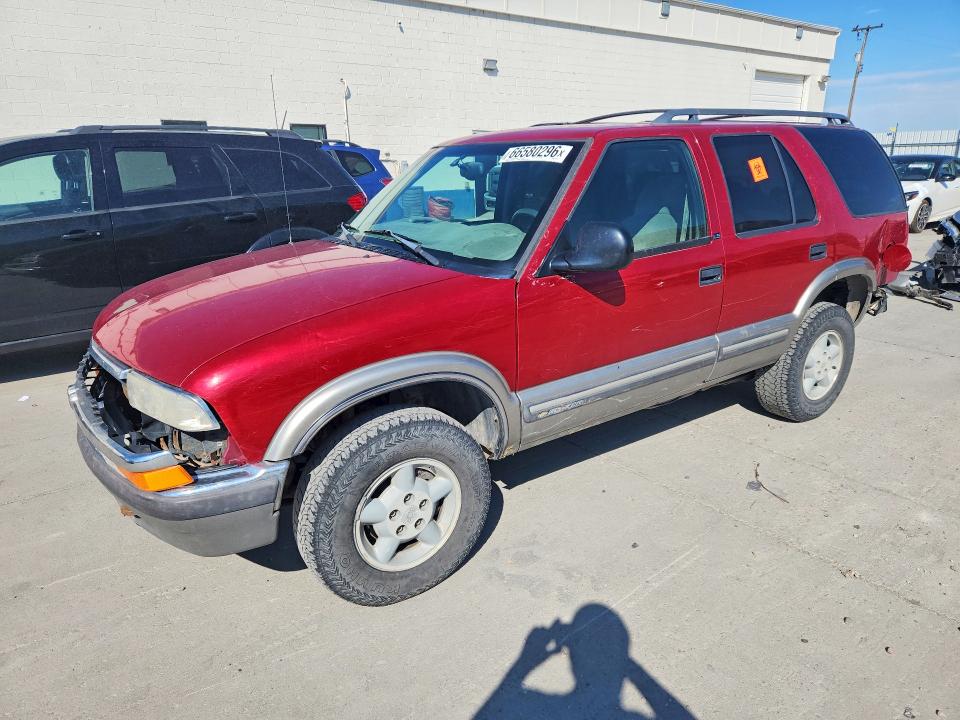 1998 Chevrolet Blazer მანქანა იყიდება აუქციონზე, vin: 1GNDT13W2W2135788, აუქციონის ნომერი: 66580296