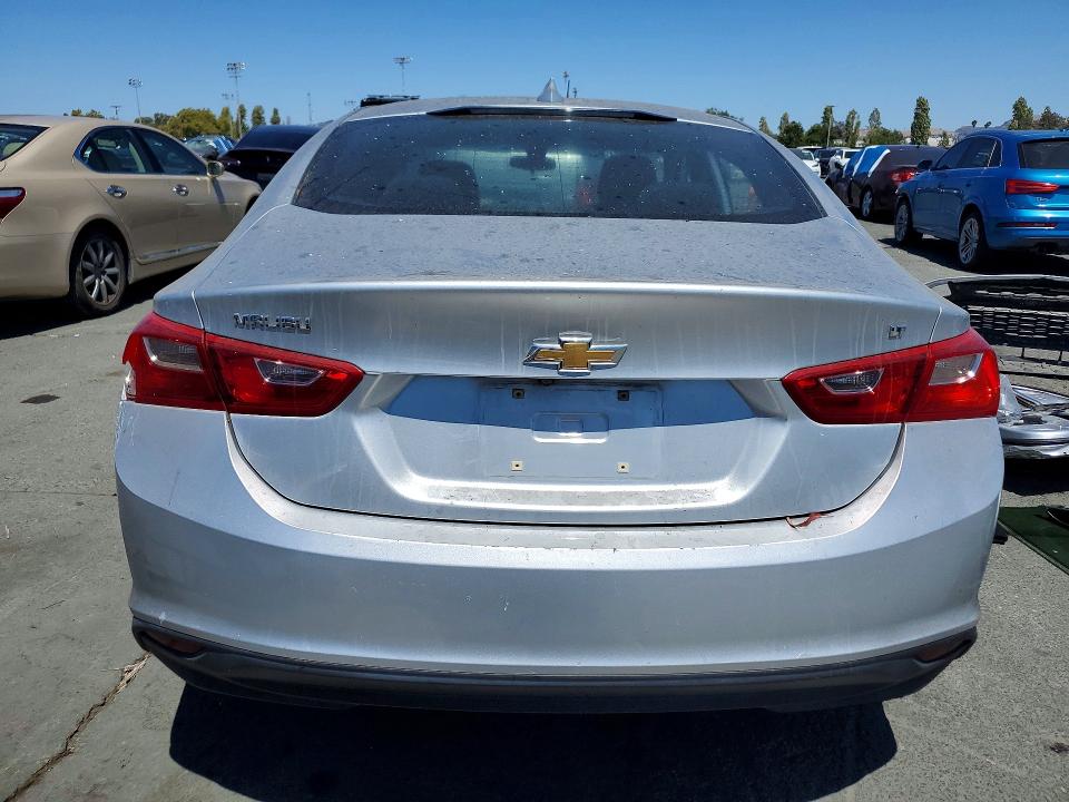 64312136 :رقم المزاد ، 1G1ZD5ST5JF274897 vin ، 2018 Chevrolet Malibu مزاد بيع