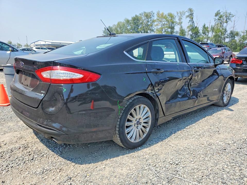 Продаж на аукціоні авто 2016 Ford Fusion, vin: 3FA6P0LUXGR343158, номер лоту: 64061416