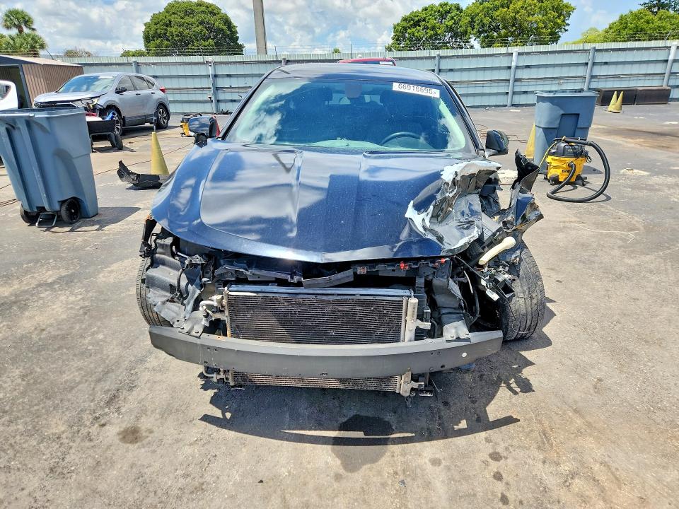 66916696 :رقم المزاد ، 1G1105S34HU189368 vin ، 2017 Chevrolet Impala مزاد بيع