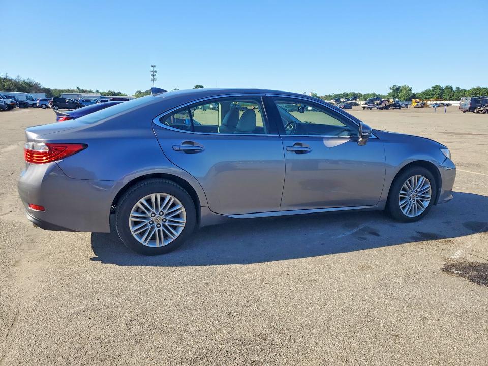 66528636 :رقم المزاد ، JTHBK1GG8F2158657 vin ، 2015 Lexus Es مزاد بيع