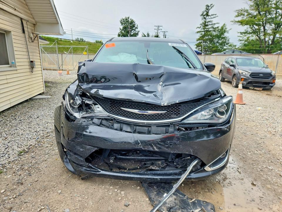 65193016 :رقم المزاد ، 2C4RC1FG2LR136746 vin ، 2020 Chrysler Pacifica مزاد بيع