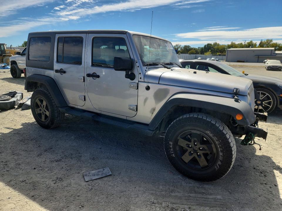 2018 Jeep Wrangler Unlimited მანქანა იყიდება აუქციონზე, vin: 1C4BJWDG4JL926661, აუქციონის ნომერი: 65681946