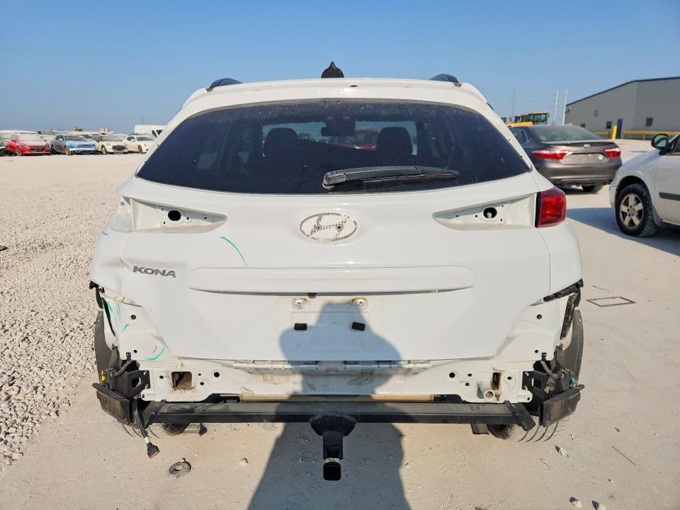 63584586 :رقم المزاد ، KM8K22AAXMU660949 vin ، 2021 Hyundai Kona مزاد بيع