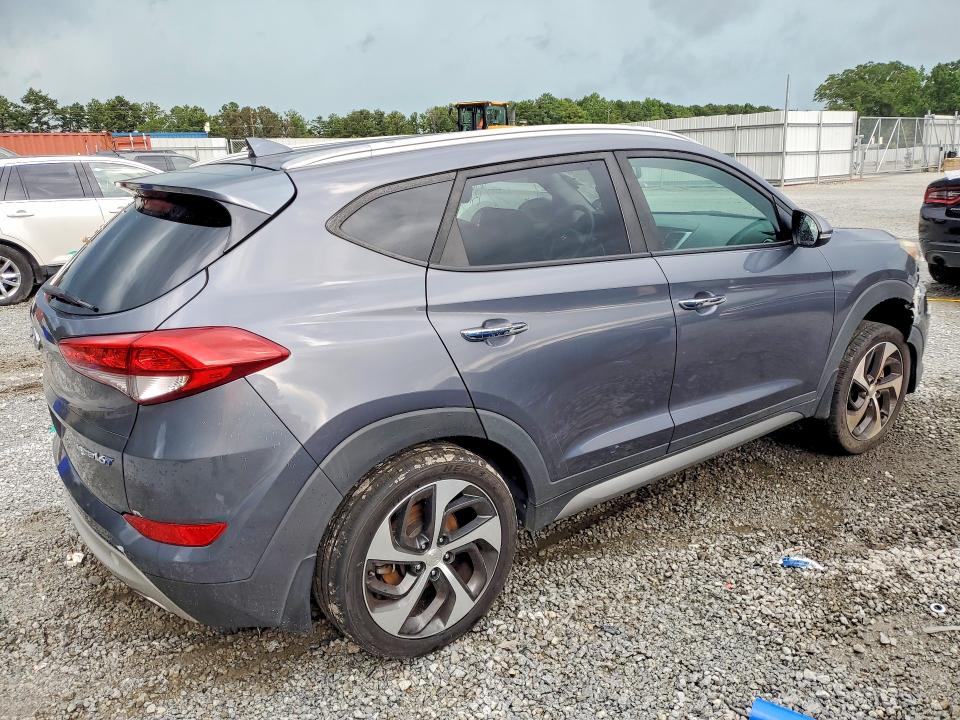 2017 Hyundai Tucson მანქანა იყიდება აუქციონზე, vin: KM8J33A23HU352289, აუქციონის ნომერი: 64562746