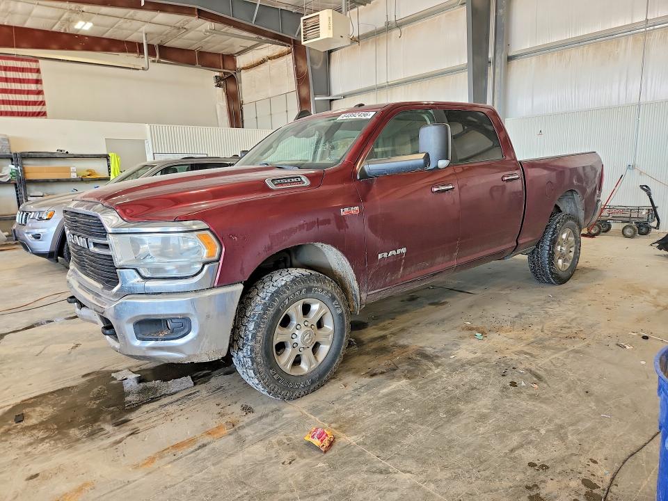 64892456 :رقم المزاد ، 3C6UR5DJXKG563084 vin ، 2019 Ram 2500 مزاد بيع