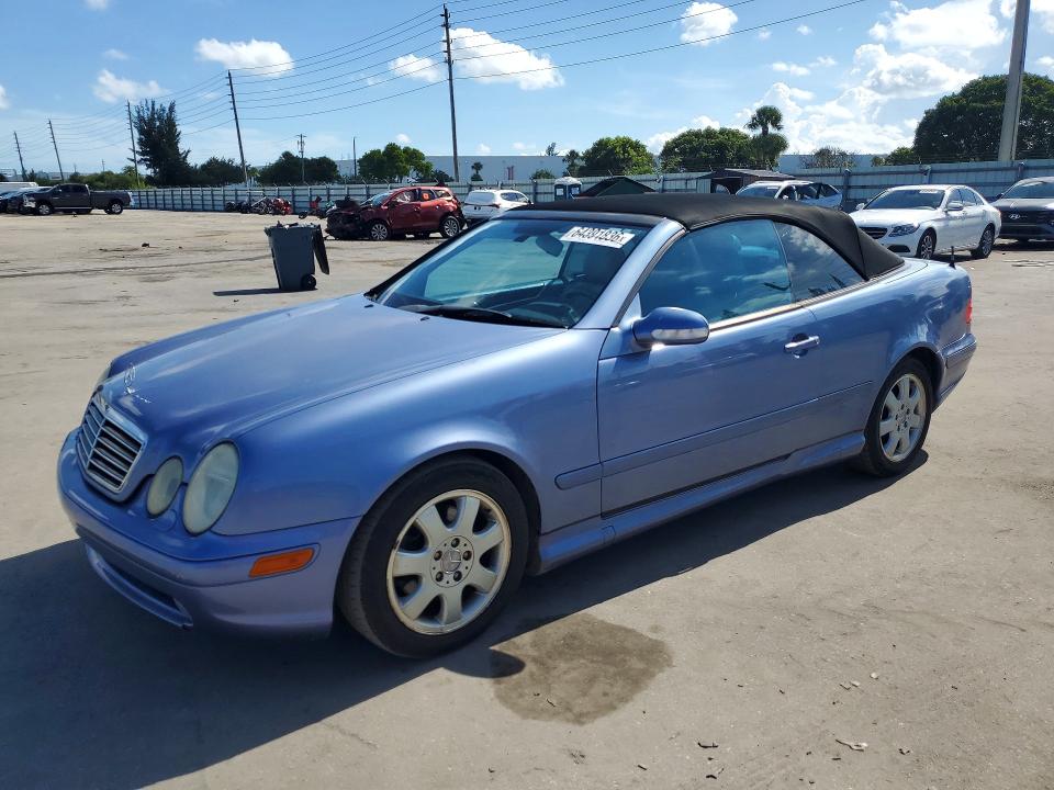 64391836 :رقم المزاد ، WDBLK70G4YT051944 vin ، 2000 Mercedes-benz Clk مزاد بيع