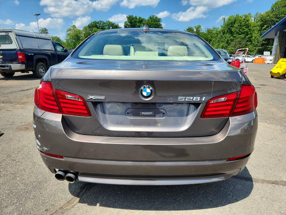 Продажа на аукционе авто 2013 Bmw 528, vin: WBAXH5C57DD111443, номер лота: 64262826