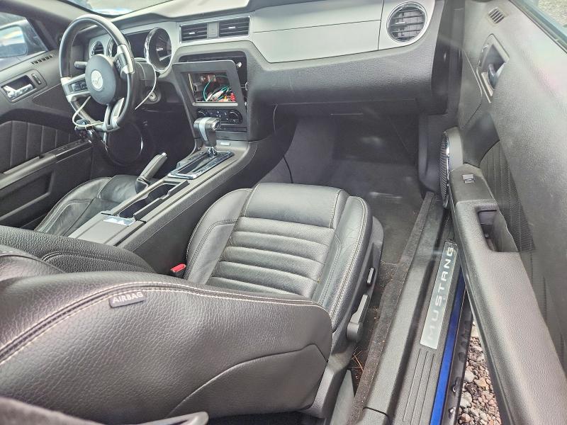 60271136 :رقم المزاد ، 1ZVBP8EM9B5102768 vin ، 2011 Ford Mustang مزاد بيع