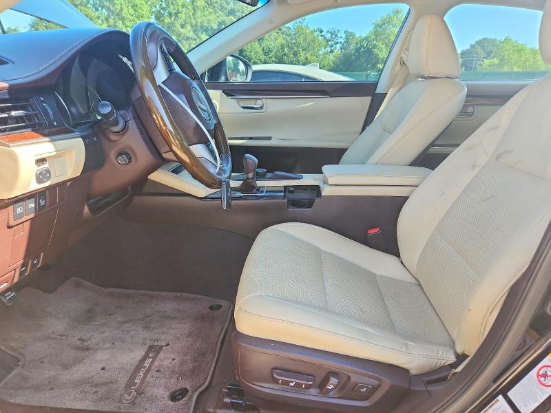 63481366 :رقم المزاد ، 58ABK1GG3HU057460 vin ، 2017 Lexus Es مزاد بيع
