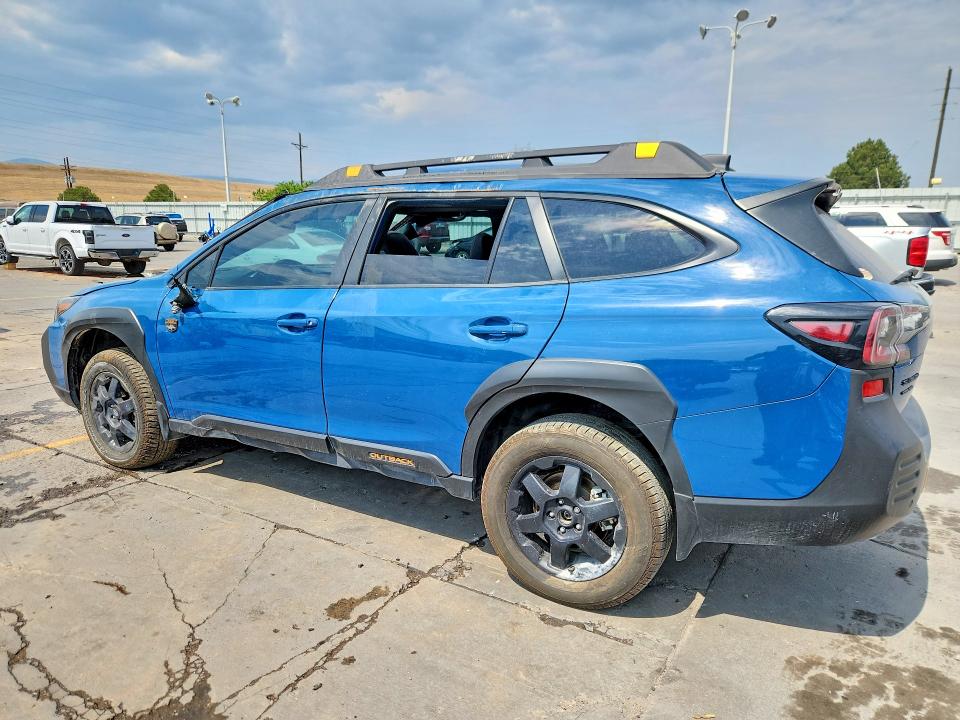 64471056 :رقم المزاد ، 4S4BTGUD9S3166892 vin ، 2025 Subaru Outback مزاد بيع