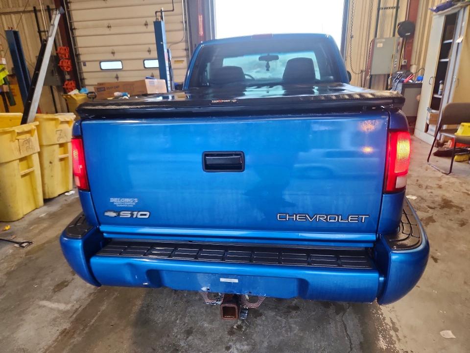 64696206 :رقم المزاد ، 1GCCS1955Y8241724 vin ، 2000 Chevrolet S Truck مزاد بيع