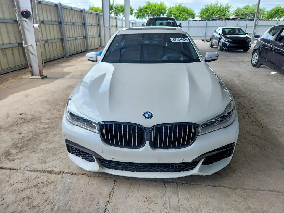 67431056 :رقم المزاد ، WBA7F2C50KB240444 vin ، 2019 Bmw 750 مزاد بيع
