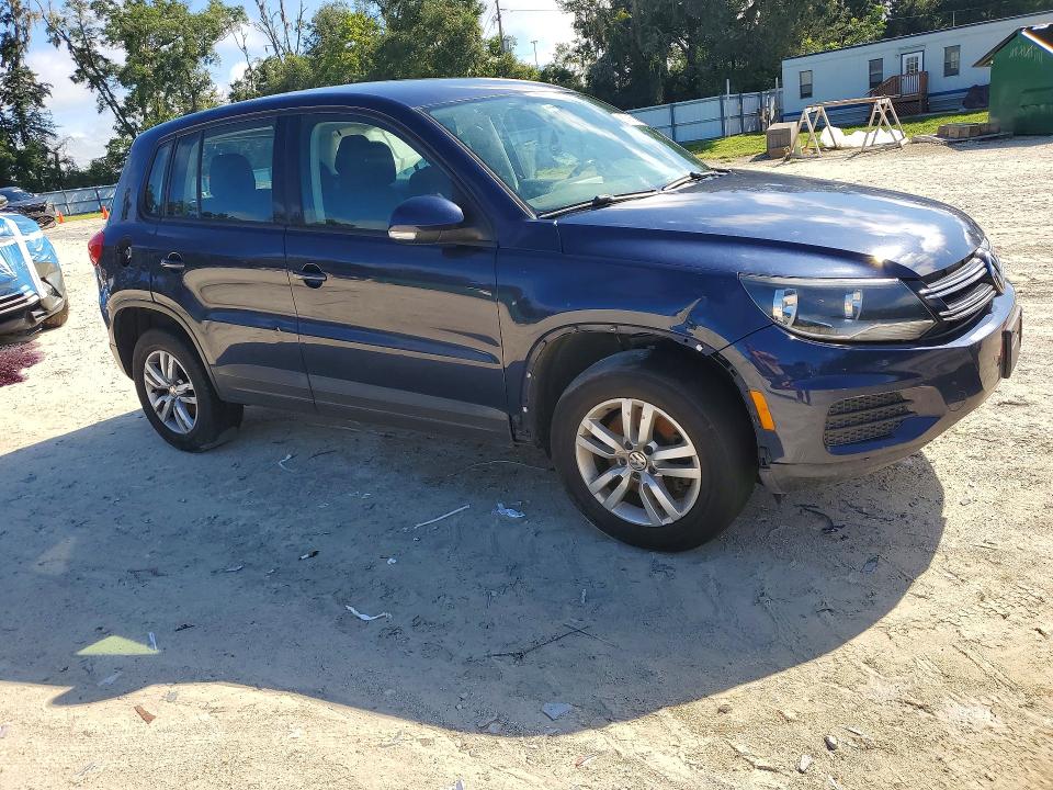 67205076 :رقم المزاد ، WVGAV3AX1DW621426 vin ، 2013 Volkswagen Tiguan مزاد بيع