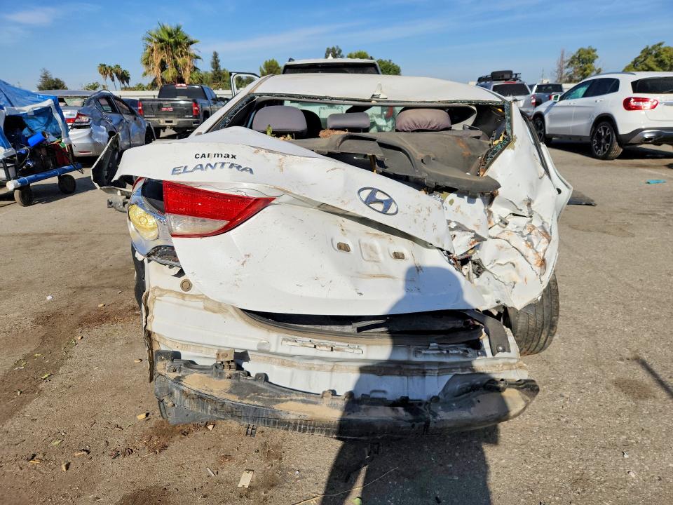 2013 Hyundai Elantra მანქანა იყიდება აუქციონზე, vin: 5NPDH4AE2DH435400, აუქციონის ნომერი: 64818256