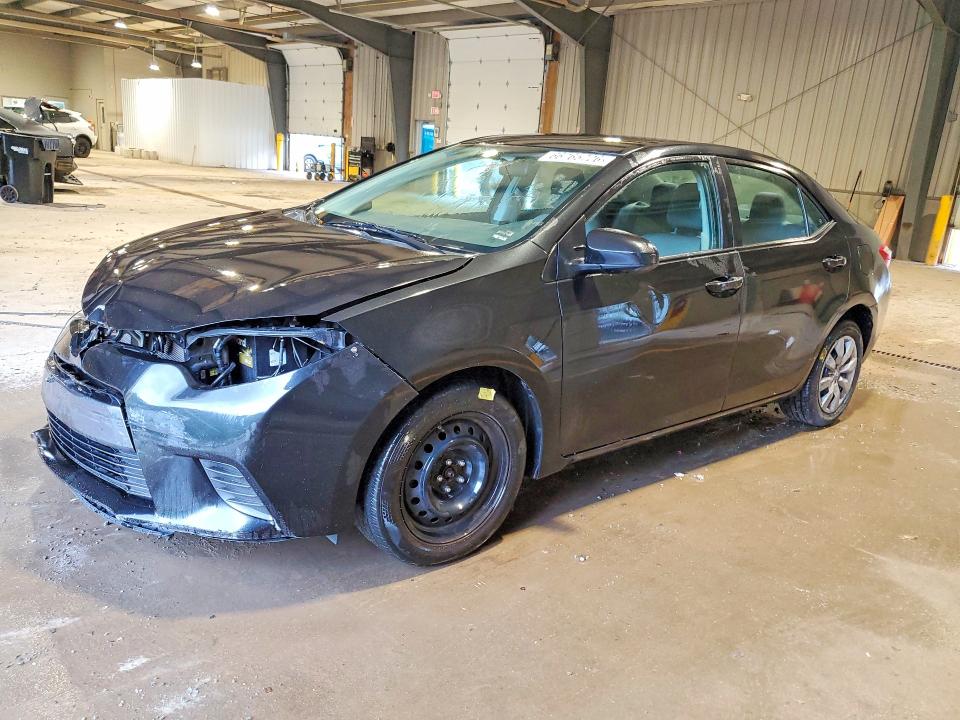 66765726 :رقم المزاد ، 2T1BURHE4FC235405 vin ، 2015 Toyota Corolla مزاد بيع