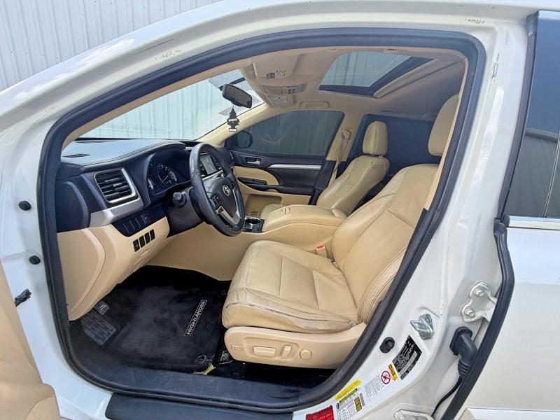 65043006 :رقم المزاد ، 5TDKKRFH9GS155738 vin ، 2016 Toyota Highlander مزاد بيع