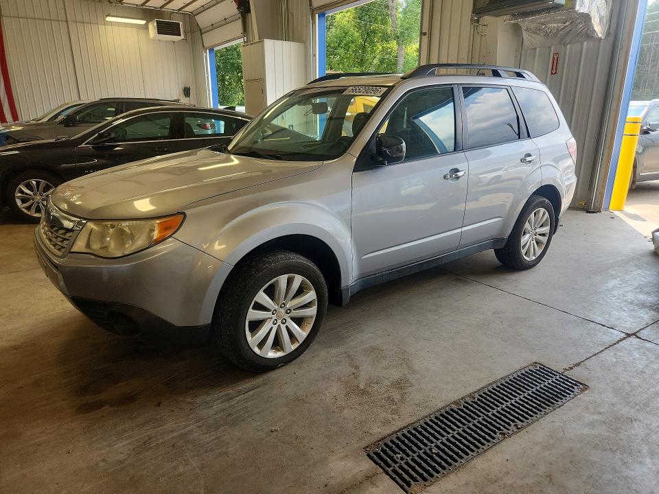 66529096 :رقم المزاد ، JF2SHBDC2CH417757 vin ، 2012 Subaru Forester مزاد بيع