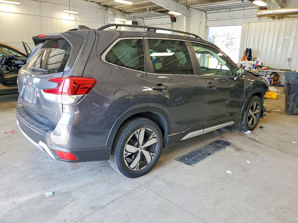 Продажа на аукционе авто 2020 Subaru Forester, vin: JF2SKAXC4LH455837, номер лота: 65709666