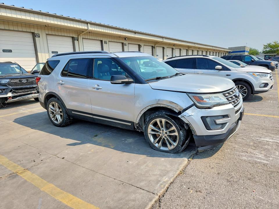 63638286 :رقم المزاد ، 1FM5K7D84GGD09802 vin ، 2016 Ford Explorer مزاد بيع