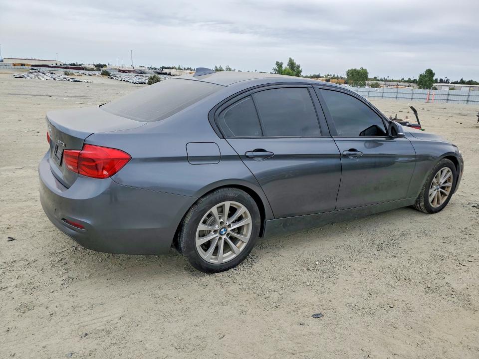 Продаж на аукціоні авто 2018 Bmw 320, vin: WBA8E1G5XJNU92677, номер лоту: 67150856