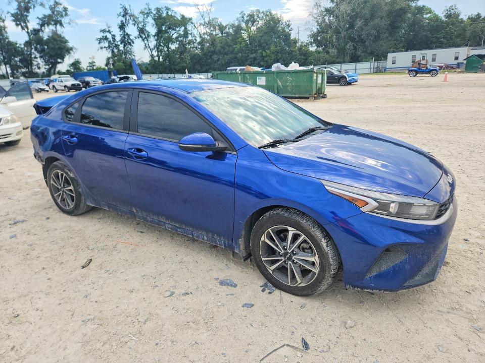 2022 Kia Forte მანქანა იყიდება აუქციონზე, vin: 3KPF24AD8NE418964, აუქციონის ნომერი: 65888536