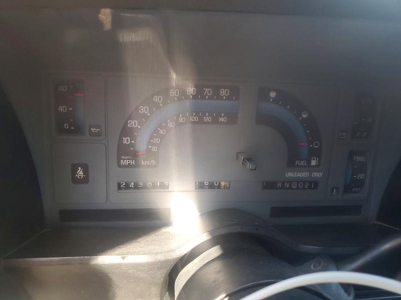 66595796 :رقم المزاد ، 1GNCT18Z8K0103996 vin ، 1989 Chevrolet Blazer مزاد بيع