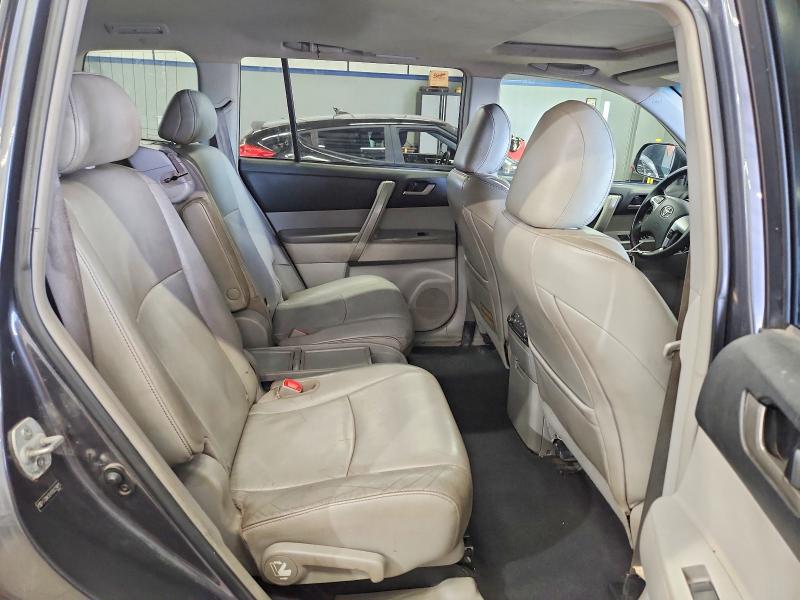 2013 Toyota Highlander მანქანა იყიდება აუქციონზე, vin: 5TDBK3EH7DS229815, აუქციონის ნომერი: 64983986