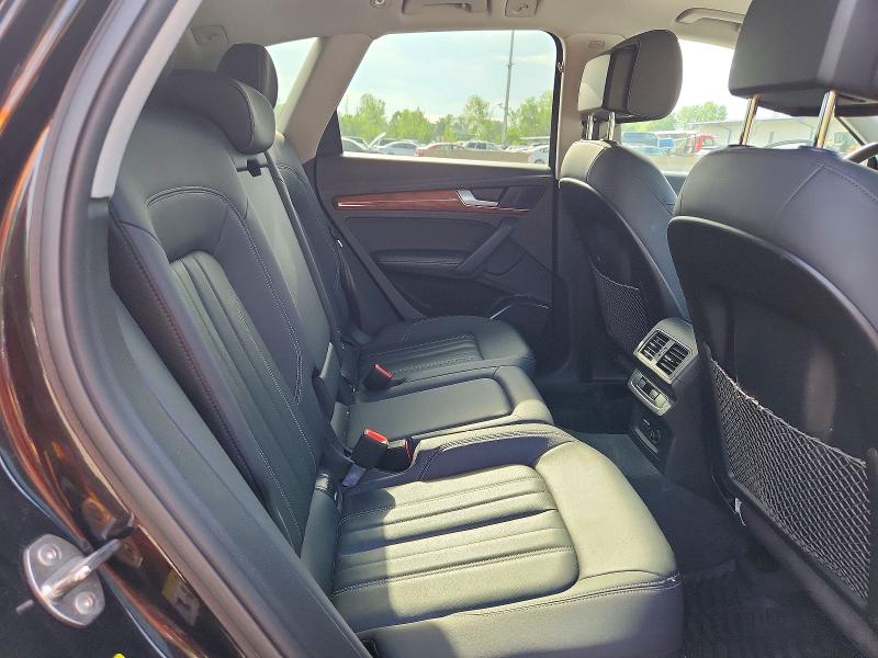 63754546 :رقم المزاد ، WA1EAAFY8N2057896 vin ، 2022 Audi Q5 مزاد بيع