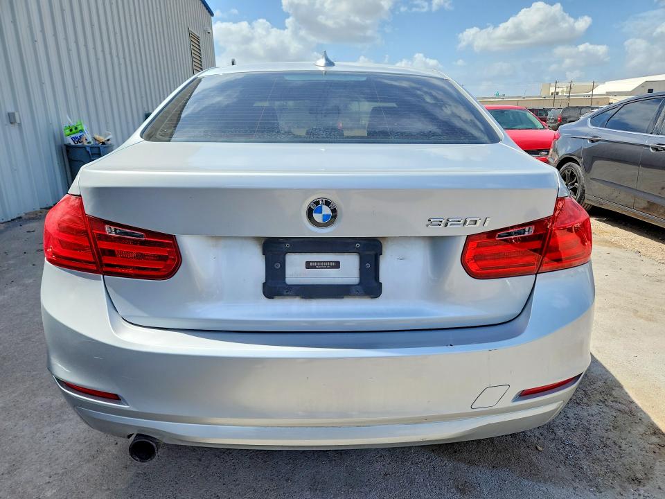 65202656 :رقم المزاد ، WBA3B1C50EK134214 vin ، 2014 Bmw 320 مزاد بيع