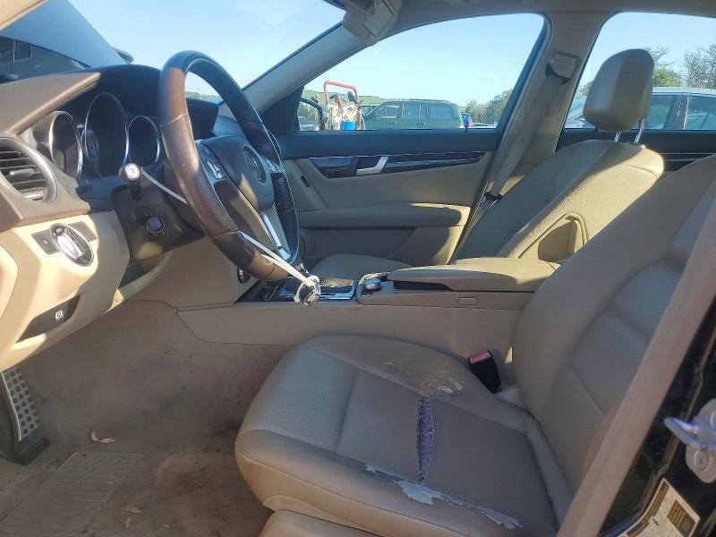 2013 Mercedes-benz C მანქანა იყიდება აუქციონზე, vin: WDDGF8AB3DR286705, აუქციონის ნომერი: 65525676