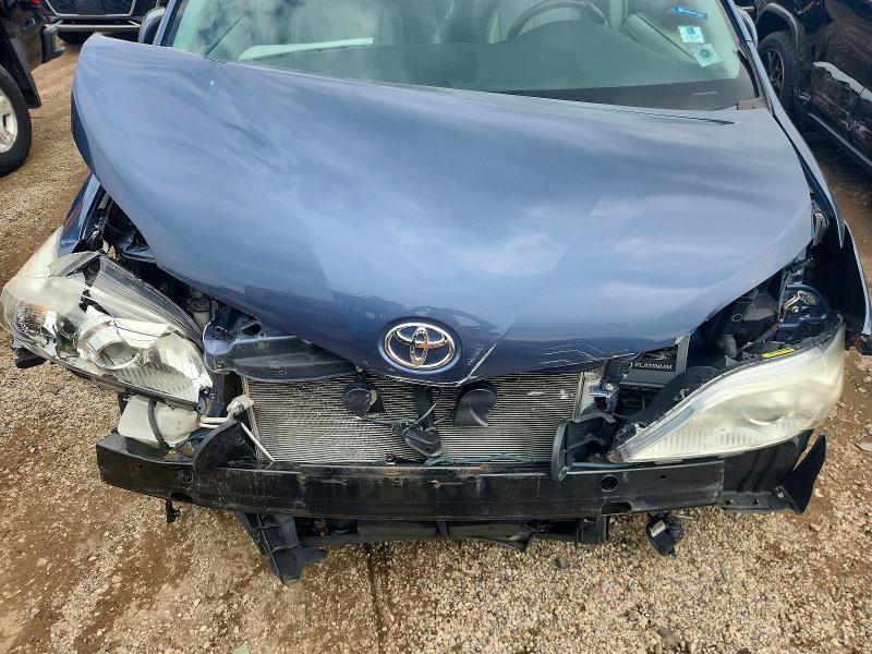 2013 Toyota Sienna მანქანა იყიდება აუქციონზე, vin: 5TDDK3DC1DS056291, აუქციონის ნომერი: 65295336