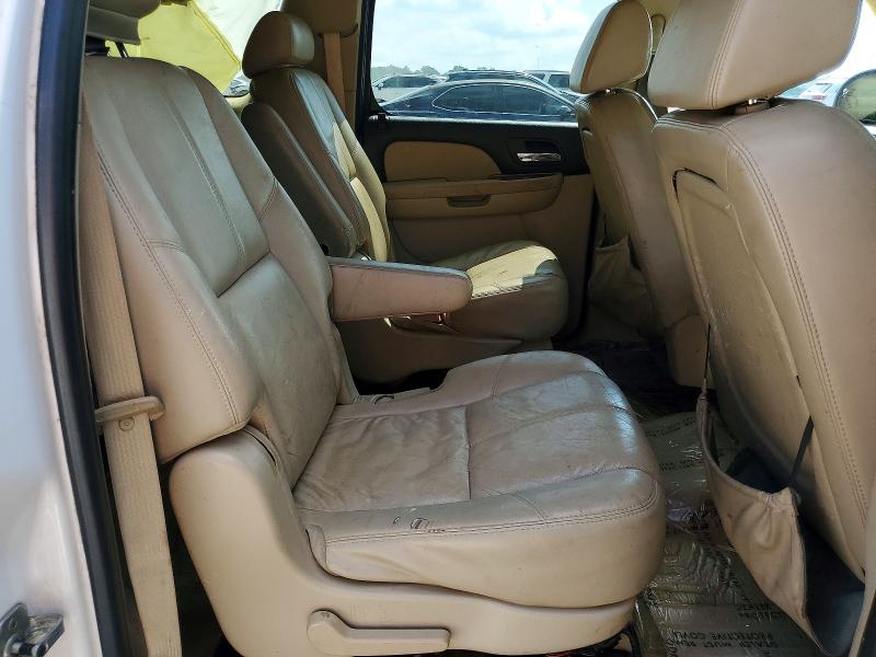 65952516 :رقم المزاد ، 1GNFC16057R403855 vin ، 2007 Chevrolet Suburban مزاد بيع