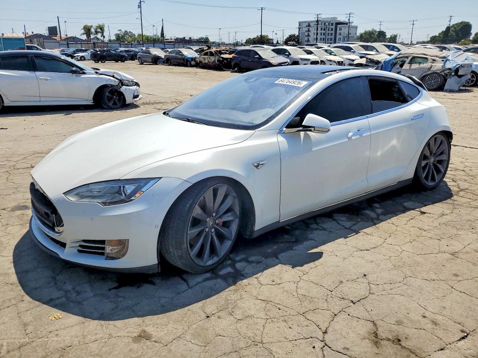 Auction sale of the 2016 Tesla Model S, vin: 5YJSA1E49GF124982, lot number: 64764926