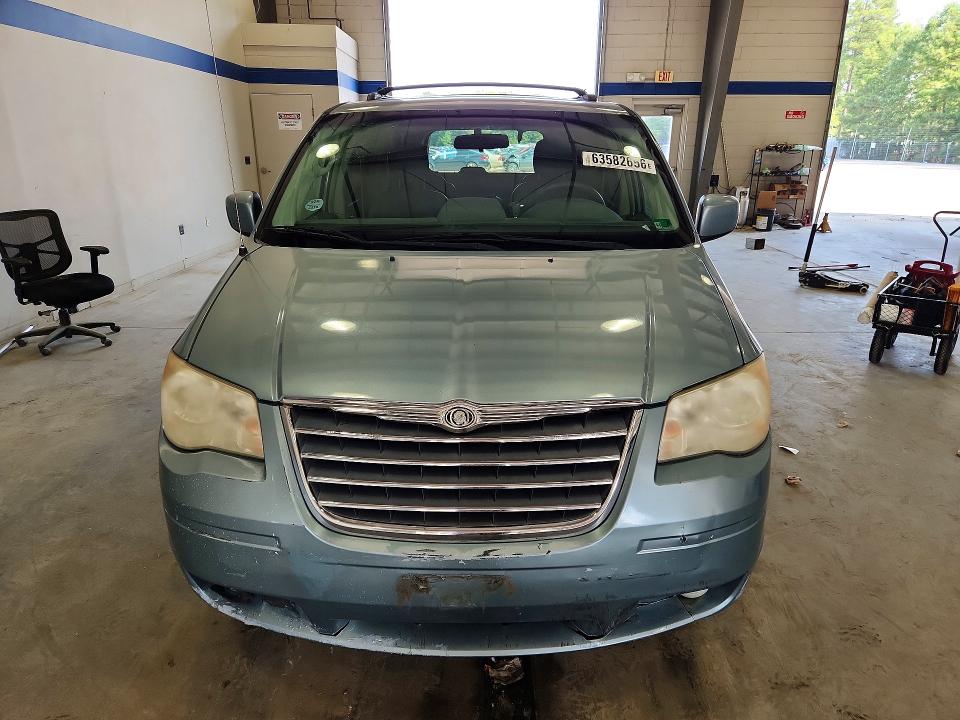 63582656 :رقم المزاد ، 2A8HR54P68R730177 vin ، 2008 Chrysler Town & Country مزاد بيع